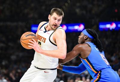 ŠEJ JE JUNAK! Novi tripl-dabl Jokića nije bio dovoljan - Oklahoma slavila u triler završnici (VIDEO)