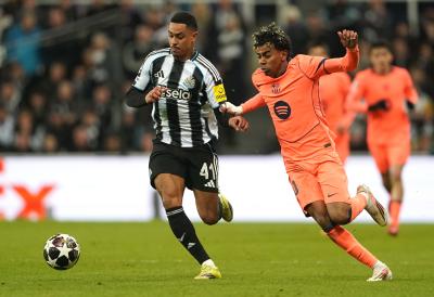 LIGA ŠAMPIONA: Barselona nezasluženo stigla do remija u Njukalsu, Atletiko i Bajern demonstrirali silu