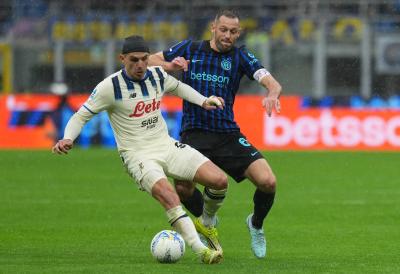 KRSTOVIĆ ZAKUVAO BORBU ZA TITULU: Bivši napadač Crvene zvezde zaustavio Inter na Đuzepe Meaci