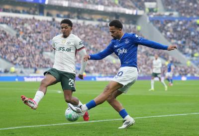 "KARAMELE" RASTAVILE ČELSI: Everton može i do Lige šampiona