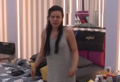 "Zatrudnela je zbog poklona i fanova": nakon ovoga, Anita optužena da je psihijatrijski slučaj