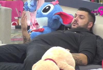 Maja "poludela" kad je shvatila da je Asmin slagao da mu je bilo loše u krevetu sa Stanijom: On jasan! "Ne mogu da ponižavam"