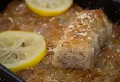 Posne BAKLAVA ROLNICE sa orasima i grizom zvezda su svake trpeze - Bogat fil se topi u ustima, a hrskava kora osvaja na prvi zalogaj