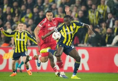 UEFA NE PRAŠTA: Fenerbahče kažnjen zbog izgreda navijača