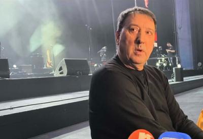 "Bolji je pevač nego čovek": Komšije "urnisale" Hari Mata Harija! "Svi smo znali da je varao ženu sem nje, ima i vanbračnog sina"