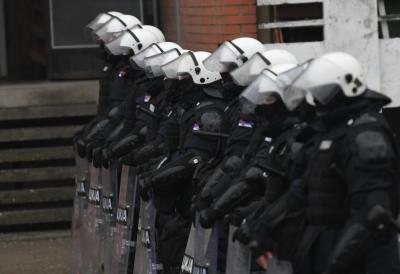 Sukobi i tenzije tokom jučerašnjeg izbornog dana: Napadi na aktiviste SNS-a, intervencija policije na više lokacija