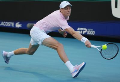 NE DELUJE SLUČAJNO: Siner na putu ka četvrtfinalu napucao lopticom protivnika