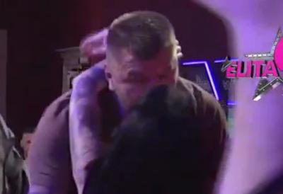 Sve je prštalo: Janjuš ima novu devojku, žurka je bila prelomna, više ništa u Beloj kući neće biti isto