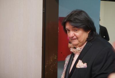 Kemiš vidno neraspoložen stigao na snimanje, oko vrata nosi simbol ljubavi prema svojoj supruzi Zorici Brunclik - Izgovorio samo jednu reč