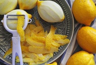 Svi bacaju KORU OD LIMUNA, a ne znaju koliko je lekovita - prirodno čisti pluća, jača imunitet i od nje se pravi čaj pun vitamina koji okrepljuje ceo organizam