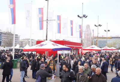 Arena krcata do poslednjeg mesta: Više od 30.000 ljudi u hali, a ispred još veći broj - prizor govori više od reči (VIDEO)