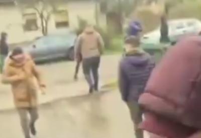 (VIDEO) "Trideset na žensko! Svaka čast, niste normalni", blokaderi nasrnuli na ženu u Kuli: Maskirani skoro ušli u kuću, nezapamćen vandalizam