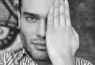 “Živi Nostradamus” uzdrmao svet: Jedno proročanstvo za 2026. se već ostvarilo, a sada upozorava na još 10 šokantnih stvari