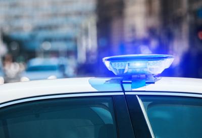 Lišena slobode zbog malog onlajn biznisa na crno: Nišlijka prodavala kozmetiku širom Srbije preko kurirske službe, pa završila iza rešetaka