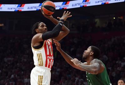 PRED UTAKMICU SEZONE: Centar se dogovorio sa Barselonom - Potpisao dvogodišnji ugovor sa katalonskim klubom