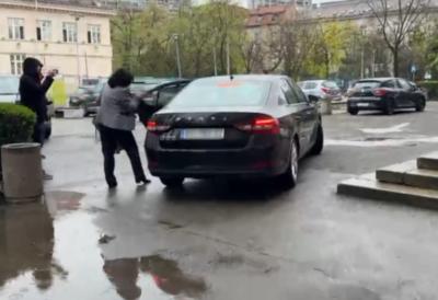 Đokić dan nakon velike tragedije slavi rođendan Poljoprivrednog fakulteta: Rektor pobegao od novinara, nije želeo da komentariše smrt devojke (25) na Filozofskom