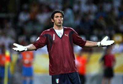 Bufon zapretio: Podnosim ostavku ako Italija ne ode na Mundijal