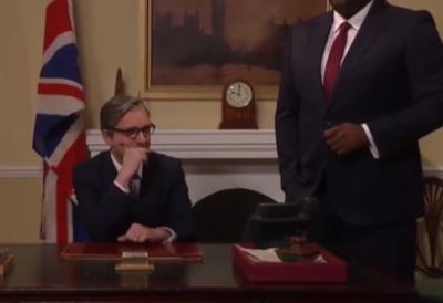 "Šta ako bude vikao na mene" Tramp ponizio Starmera: Objavio skeč o njemu, pominje se i Ormuski moreuz (VIDEO)