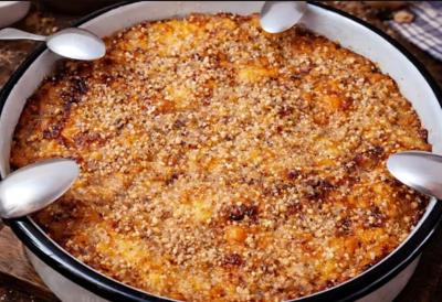 SULPITA - starinska bosanska pita koja pliva u sirupu i jede se kašikom iz tepsije: Mekana, sočna poslastica iz davnih vremena gotova za 25 minuta, a ukus podseća na detinjstvo