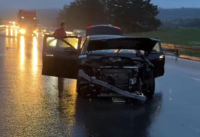 Užasni prizori sa lica mesta: Biznismen Branko Babić teško povređen, vozilo uništeno - novi detalji udesa (VIDEO)