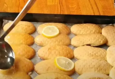 Starinske URMAŠICE koje se brzo i lako prave vraćaju u detinjstvo - Sve sastojke imamo u kući, a evo kako da danima ostanu mekane i ukusne