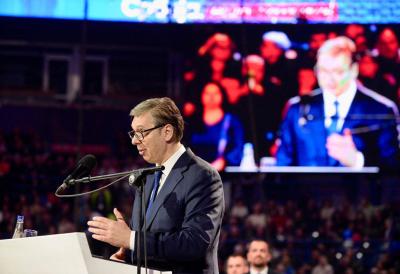 Srbija se promenila - ograničenja na kupovinu energenata nema! Vučić poručio: Neće biti problema ni sa hranom ni sa vodom