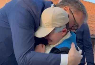 Novinari sa "Nova S" zgrozili Srbiju - Ismevali bolesnog dečaka, pa pokazali da se uopšte NE KAJU