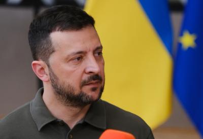 ''Donald Trump vrši dodatni pritisak na Ukrajinu kako bi što pre okončao rat'', Zelenski zabrinut: SAD ponudile uslov da Kijev prepusti Donbas Rusiji, stiglo oštro negodovanje