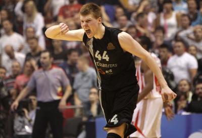 Grobari ga čekali kao OZEBLO SUNCE: Bertans karijeru završava u voljenom gradu!