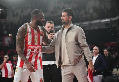 Đoković došao da gleda Zvezdu pa zabrinuo naciju: "Nisam siguran da li ću moći da se takmičim..."
