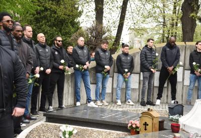 Mnogi nisu videli: Gest košarkaša Partizana na kraju sahrane Duška Vujoševića (VIDEO)