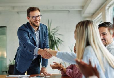 Prvi utisak o ljudima je ipak najvažniji: Nauka ima nova objašnjenja zašto je to tako