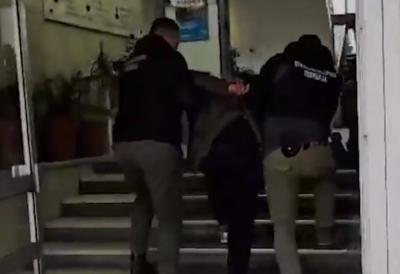 Ovako je uhapšen silovatelj iz Merošine: Davio, tukao i napastvovao taksistkinju (27), ona u poslednjem trenutku uspela da pritisne PANIK TASTER