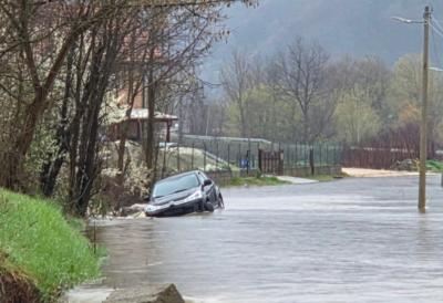 Kiša, poplave, izlivanje reka: Evo kakva je situacija u ugroženim mestima u Srbiji - nadležne službe u pripravnosti
