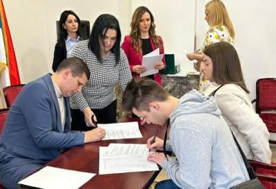 Ova opština je dodelila 250 studentskih stipendija: 1.500 odlikaša u Velikoj Plani nagrađeno sa 10.000 dinara