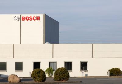 Boš u velikom padu: Nemački gigant zabeležio minus od 400 miliona evra, najavljeno značajno otpuštanje radnika