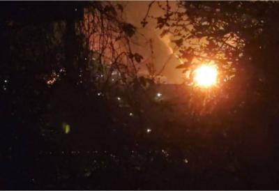 Vatrene kugle nad Rusijom: Dronovi odneli živote, rafinerija eksplodirala, luka u plamenu (FOTO/VIDEO)