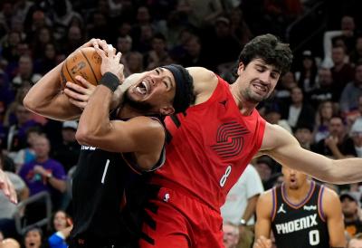 SIN ZVEZDINE LEGENDE NASTAVIO DA IGRA SEZONU ŽIVOTA: Avdija briljirao u Arizoni i odveo Portland u plej-of