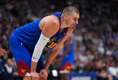 Navijači su zabrinuti: Da li je ovo glavni razlog Jokićevih loših partija u plej-ofu? Nikola izgleda NEPREPOZNATLJIVO (FOTO)