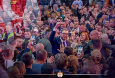 "Da još snažnije idemo napred" Vučić poslao jasnu poruku: Ponosan na Srbiju i sve što smo zajedno izgradili