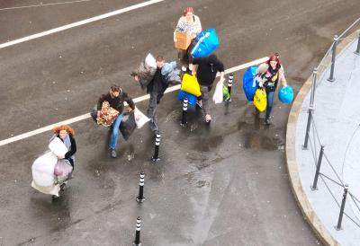 Seoba blokadera iz Rektorata: Prenose stvari, pakuju u kamione - šok scene iz centra Beograda (FOTO)
