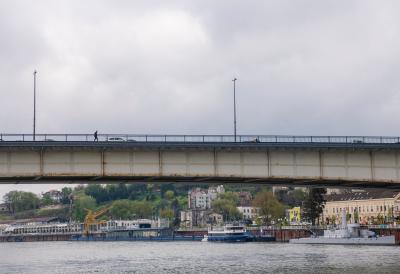 Drama u centru Beograda: Pao kran na gradilištu kod Brankovog mosta, hitna pomoć jurila na lice mesta