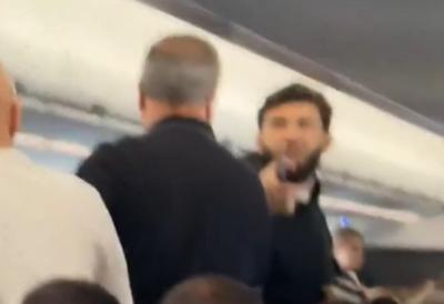 Zvezda UFC-a IZBAČENA IZ AVIONA: Stiglo obrazloženje - I NIKO U NJEGA NE VERUJE