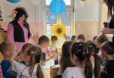 KREATIVNE IGRAČKE ZA NAJMLAĐE ZEMUNCE: Opština obradovala mališane pred najradosniji praznik