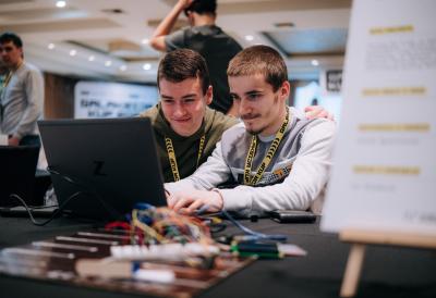 Pobednici Galaksija kupa 2026: logopedski uređaj iz Novog Sada najbolji, nagrađeni i podvodni dron iz Niša i pametna invalidska kolica iz Čačka