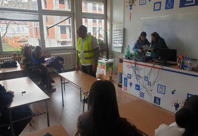 „Korak za budućnost“ - „Gradska čistoća“ kompostira sa srednjoškolcima u Sedmoj beogradskoj gimnaziji