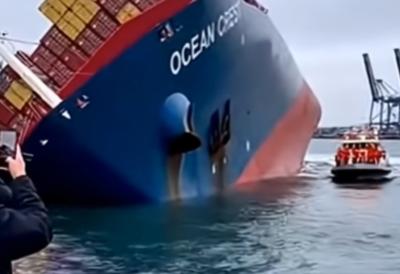 Druga najveća luka u Evropi potpuno blokirana: "Uticaj je značajan i nije jasno koliko će dugo trajati'', brodovi ne mogu izaći niti uploviti - nafta se izlila i napravila haos