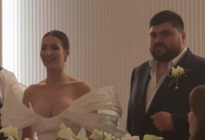 Udala se naša pevačica: Blista od sreće u vrlo raskošnoj venčanici, a veliku joj podršku poznata srpska glumica