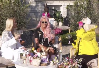 Jelena Karleuša otvorila vrata velelepne vile uoči Vaskrsa: Dekoracija na svetskom nivou, ugostila je ovu poznatu pevačicu