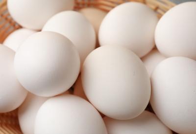 Kako IZBELITITI JAJA za farbanje za Uskrs - Za samo 15 minuta i 0 dinara dobićete savršeno bela jaja za dekoraciju